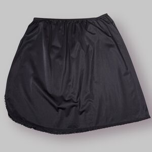 Vanity Fair Women's 360° Half Slip 11760 Black XL X-Large 20” Lace Trim